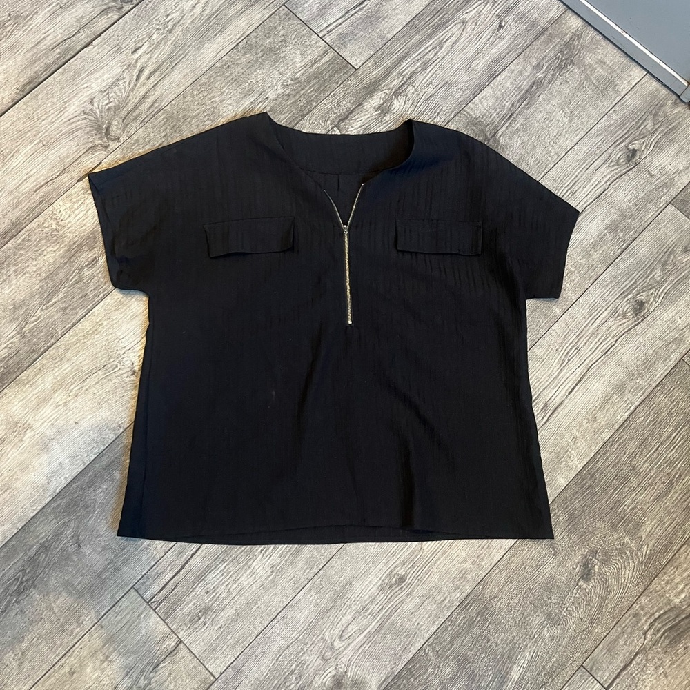 Shein Curve Plus‎ Size 3XL Plain Solid Black Short Sleeve Blouse with Zipper
